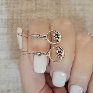 DAINTY OCEAN WAVE EARRINGS